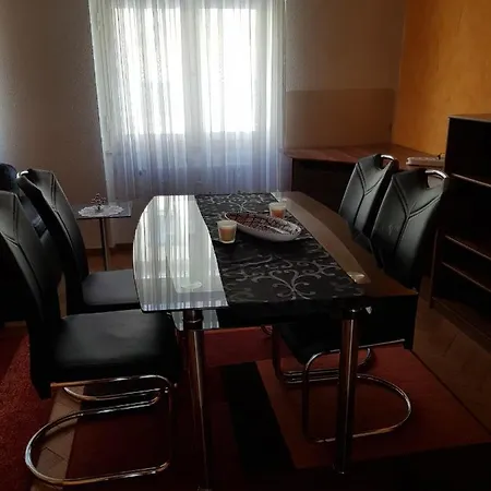 Henkestrasse 8 Apartman *
