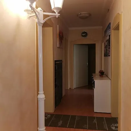Henkestrasse 8 Apartman